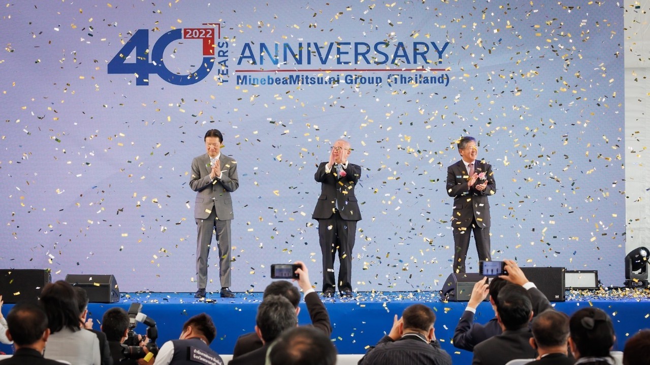 LINE_ALBUM_40th-Anniversary-14-December-2022_๒๒๑๒๑๕_25.jpg